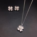 Wholesale Swarovski Jewelry Set with platinum plated copper pendant and earrings from JuneJewelry.com.