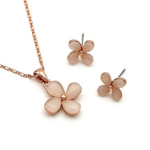 Wholesale Clover Cat Eye Set featuring four-petal clover pendants and stud earrings on rose gold zinc alloy from JuneJewelry.com.