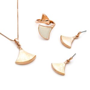 Wholesale Shell Jewelry Set with heart shell inlays on rose gold plated zinc alloy from JuneJewelry.com.
