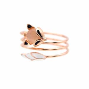 Wholesale fox cat eye ring in rose gold plated zinc alloy featuring round cat eye stone fox face and white enamel tail from JuneJewelry.com.