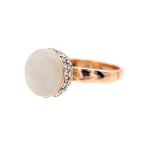 Wholesale pave rim ring in rose gold plated zinc alloy featuring round cabochon cat eye stone with pave crystal side rim from JuneJewelry.com.