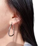 Wholesale modern curved teardrop open hoop earrings with genuine 18K gold and white gold plating on copper