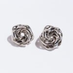 Wholesale vintage abstract swirl rose floral stud earrings with genuine 18K gold and white gold plating on copper