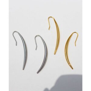Wholesale modern minimalist long curved drop wire earrings with genuine 18K gold and white gold plating on copper