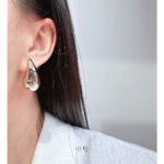 Wholesale classic chunky gold teardrop stud earrings with genuine 18K gold and white gold plating on copper