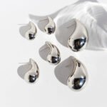 Wholesale classic chunky gold teardrop stud earrings with genuine 18K gold and white gold plating on copper