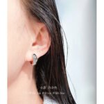 Wholesale classic French quilted lattice pattern huggie hoop earrings with genuine 18K gold and white gold plating on copper