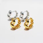 Wholesale chunky curb chain huggie hoop earrings with genuine 18K gold and white gold plating on copper