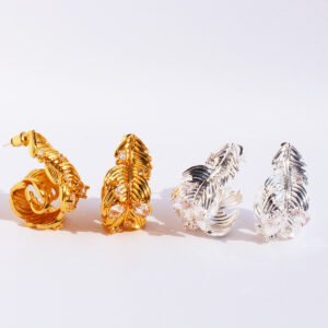 Wholesale sculptural feather cubic zirconia C-shape earrings with genuine 18K gold and white gold plating on copper