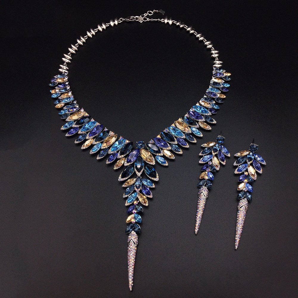 G100025-G300595E20Y.2058.A Luxurious statement necklace and long drop earrings set with marquise cut Swarovski Element crystals in leaf design wholesale